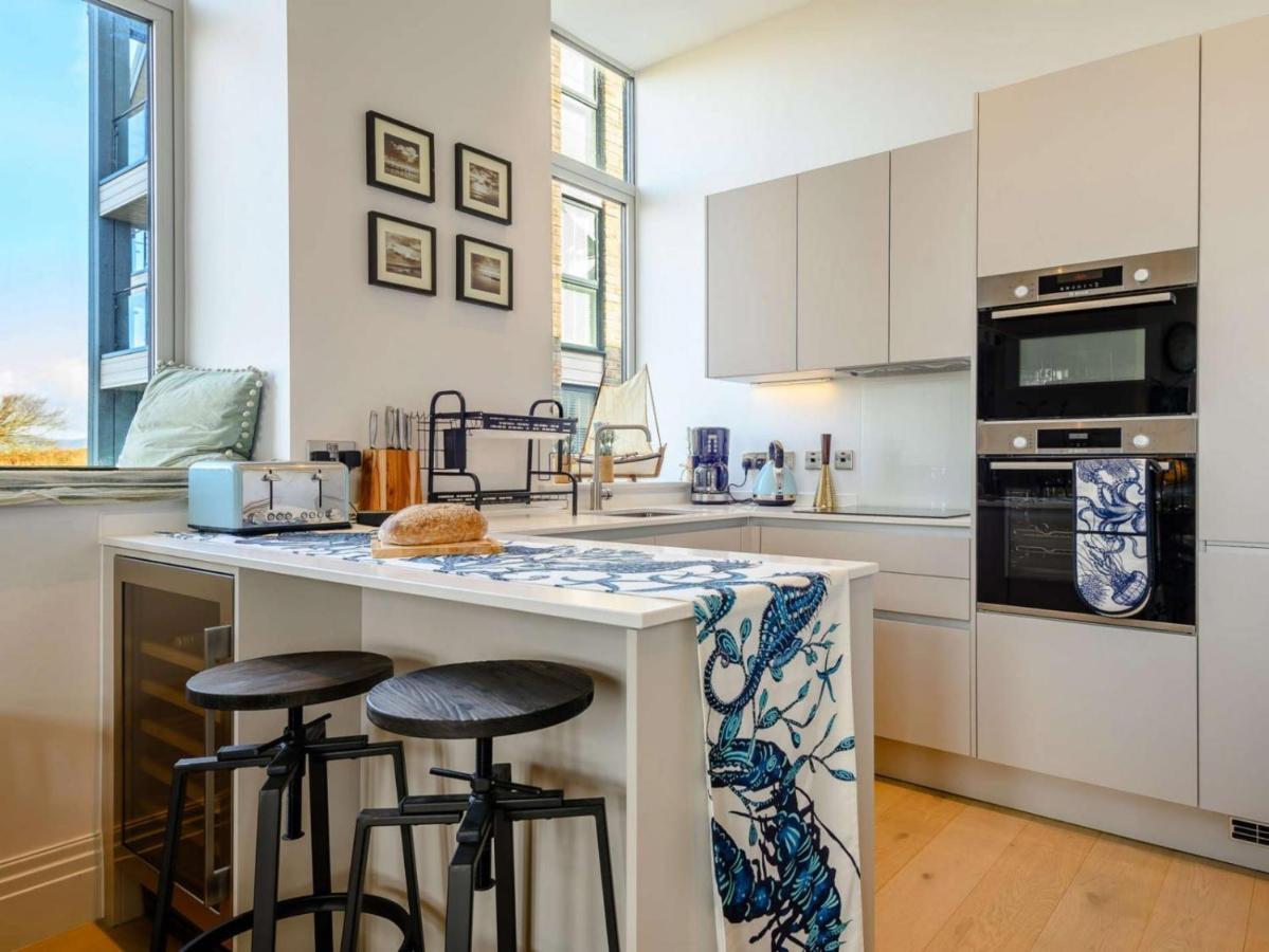 The Sandpiper's Pearl Apartment *